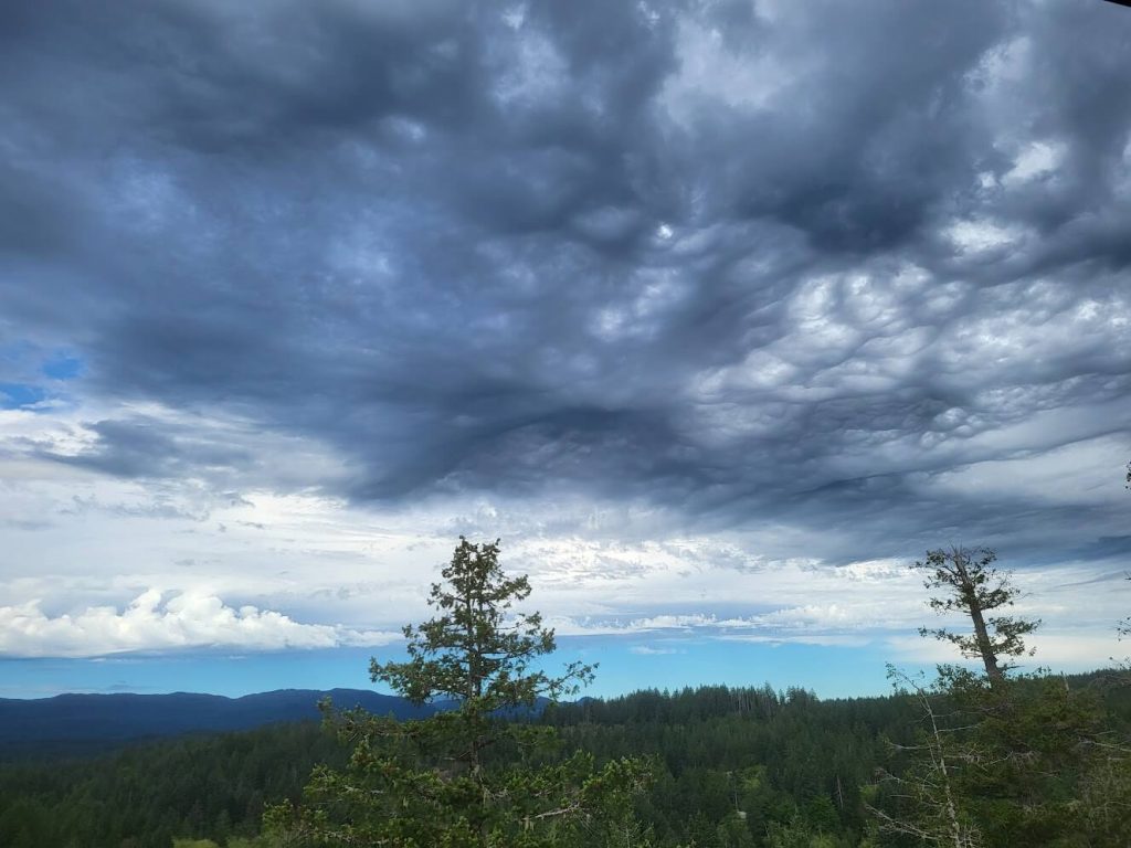 quadravistafarmstay-possible-rain-view